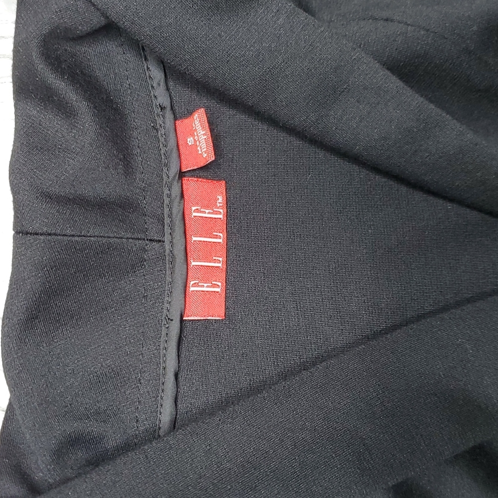 Blazer - Picture 2 of 5